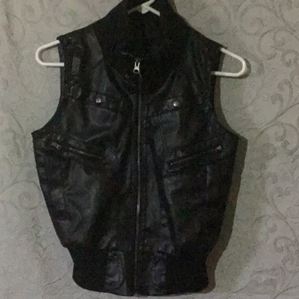Black Bomber Vest zip up Front